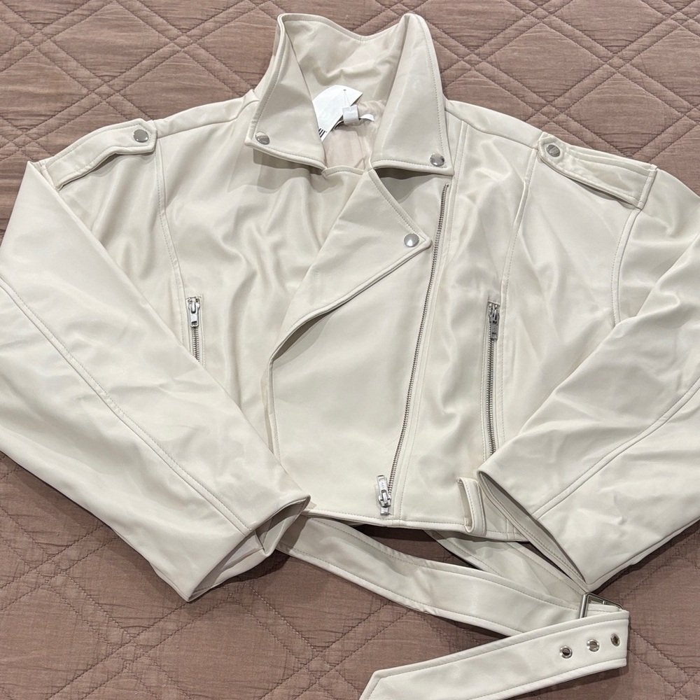 bar III off white cropped leather jacket